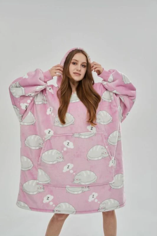 Oversized Winter Hoodie Blanket - Image 17